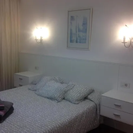 Apartamento Cuatro Estrellas *